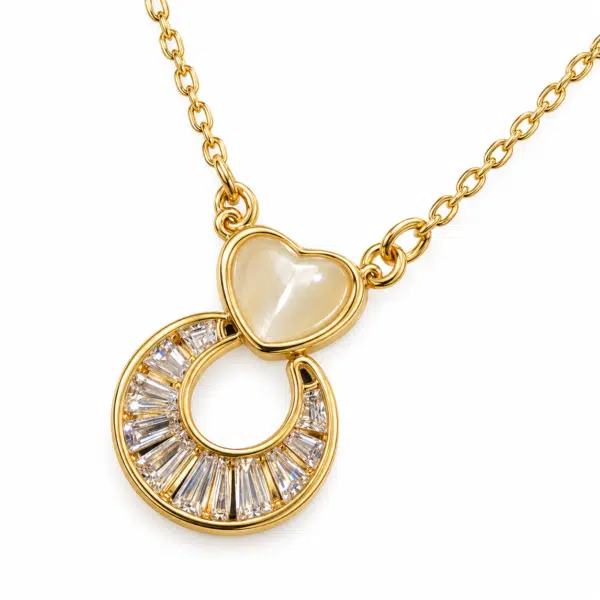 Close-up of the Heart Pearl Ring Necklace